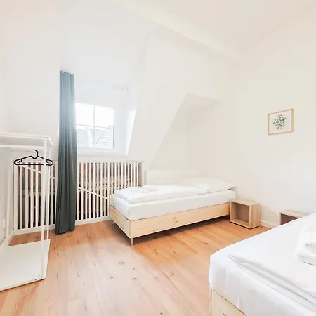 公寓 Tolstov - 4 - Maisonette - Balcony - 20 Min Messe Dus And Old Town Dus *