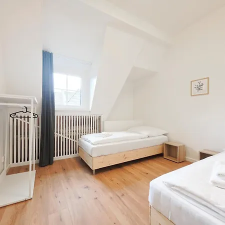 Raj Living - 3 - Maisonette - Balcony - 20 Min Messe Dus And Old Town Dus Apartment Dusseldorf