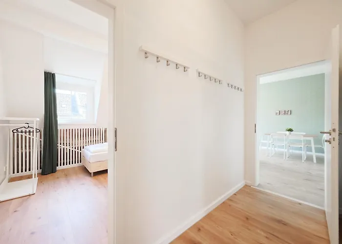 Tolstov - 4 - Maisonette - Balcony - 20 Min Messe Dus And Old Town Dus *